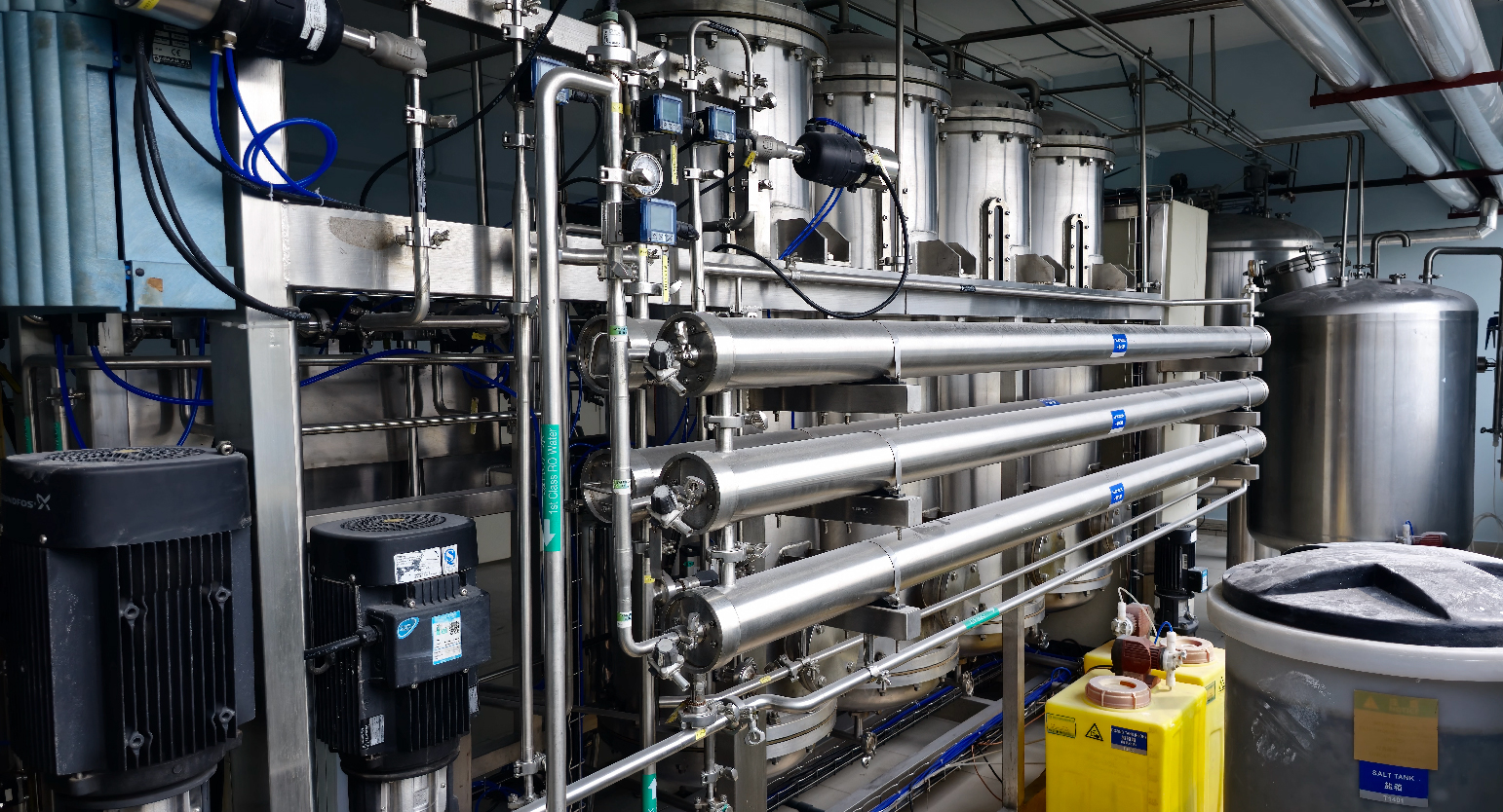 DM Plant for Pharmaceuticals and Dialysis: Ensuring Ultra-Pure Water for Critical Applications